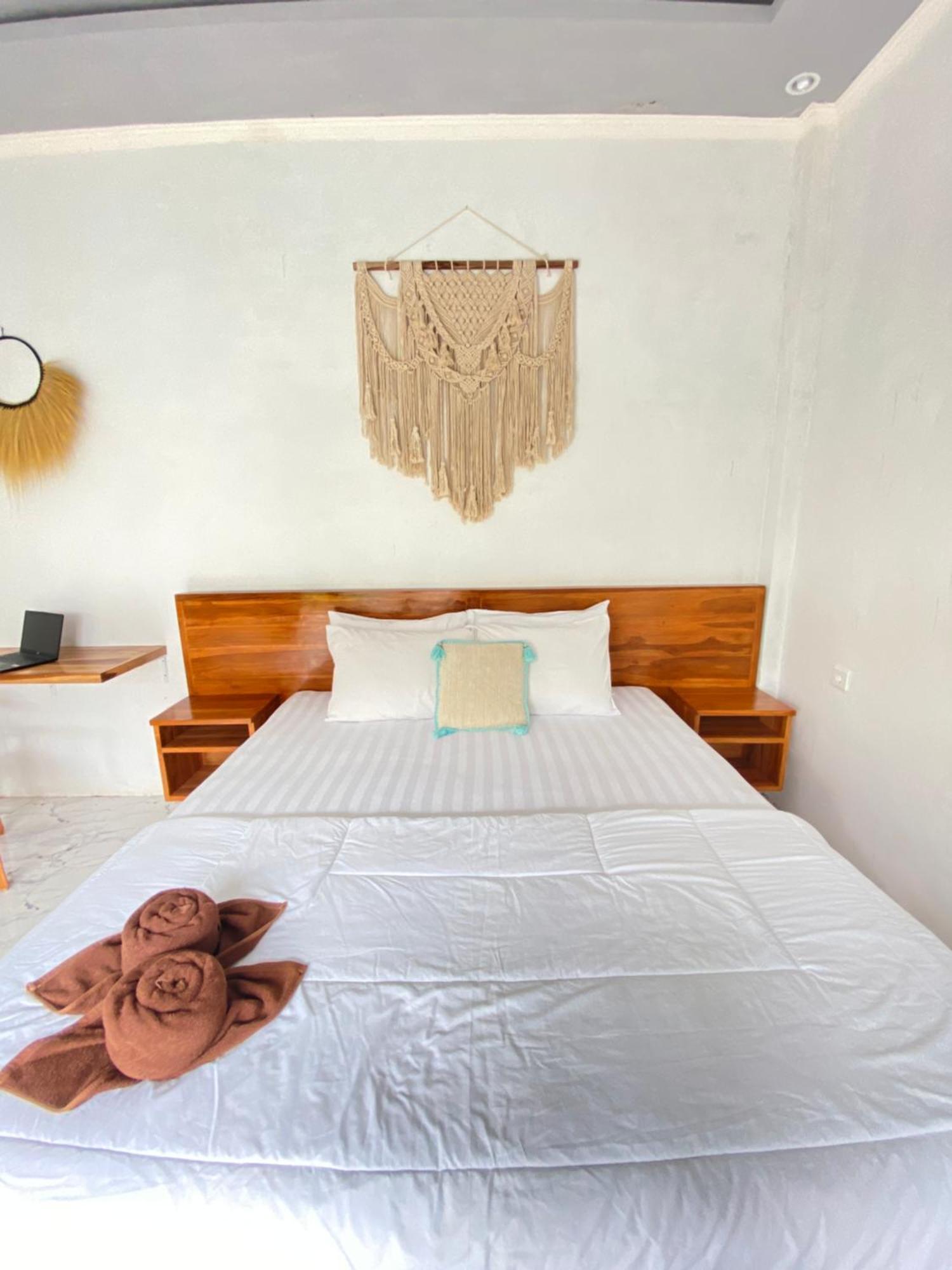 Sumbul View Surfcamp Hotell Airsatang Eksteriør bilde